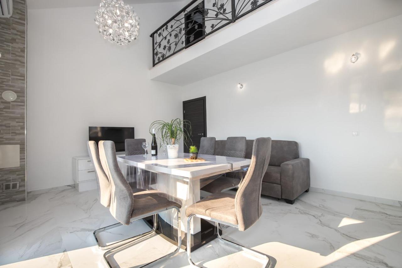 Apartments Blueview Постіра Екстер'єр фото