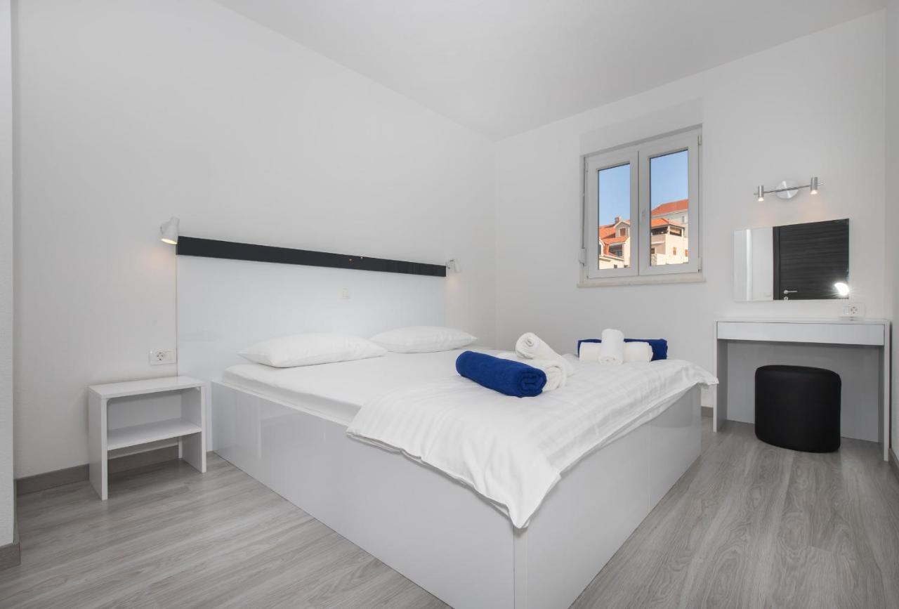 Apartments Blueview Постіра Екстер'єр фото