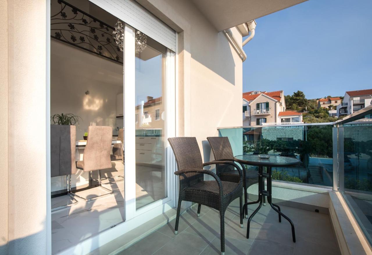 Apartments Blueview Постіра Екстер'єр фото