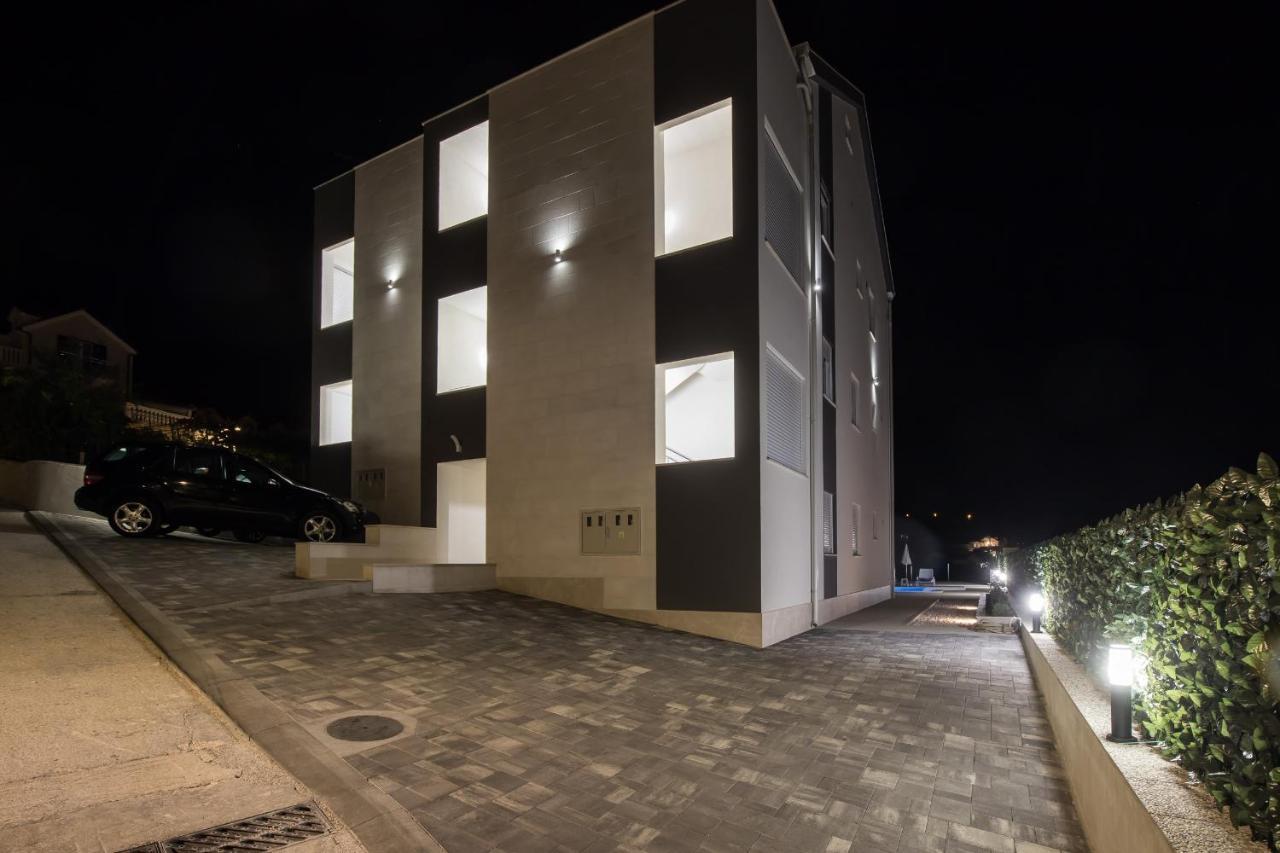 Apartments Blueview Постіра Екстер'єр фото